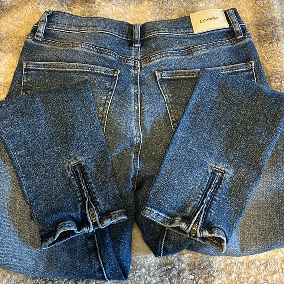 Express MidRise jeans • Sz 10R • cute jeans! - Picture 4 of 4